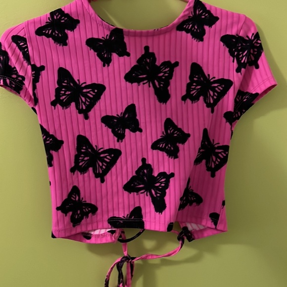 Cropped laced up back shirt - Picture 4 of 5